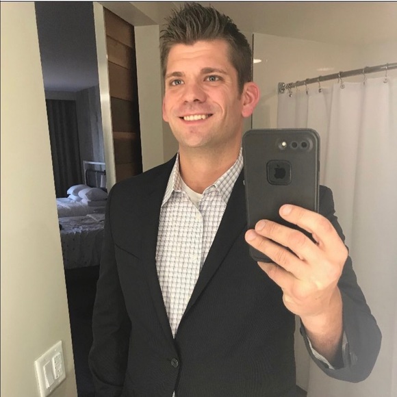 Meet your Posher’s, Patrick and Anna! - Picture 3 of 3